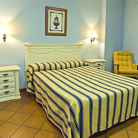 Hotel Bronces