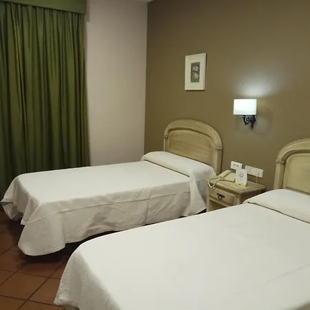 Bronces Hotel 4*