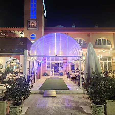Hotel Bronces Lucena