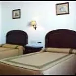 Hotel Bronces 4*