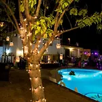 Bronces Hotel Lucena